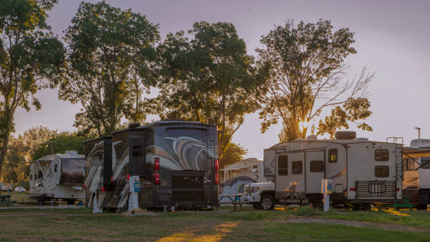 Discover the top 10 RV campgrounds across America, from majestic mountains to serene coastlines. Your ultimate guide to unforgettable adventures!